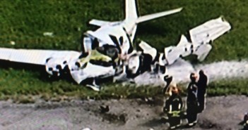 ABŞ-da yüngül təyyarə qəzaya uğrayıb 2015-09-30-clearwater-plane-crash
